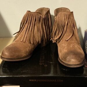 Pierre Dumas Taupe Fringe Suede Ankle Boots Sz.6